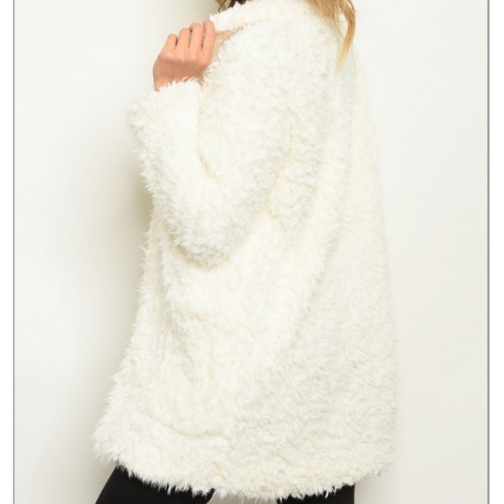 Sz S Cream Open Front Shaggy Teddy Bear Coat - Picture 2 of 8